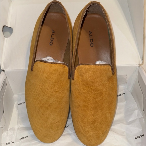 ALDO Brown-Yellow Tanned Suede Men’s Dress Shoes. No lace, slip on Dress Shoes. - Picture 4 of 8